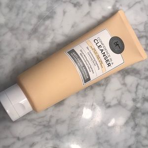 IT Cosmetics Cleanser